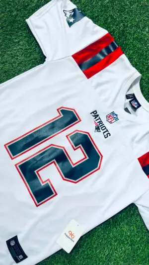 780086529_909206452248783_6061884253053963327_n Patriots White