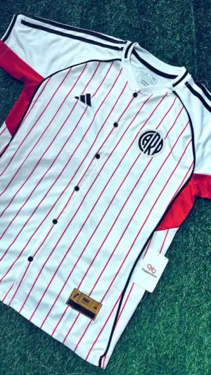 812342738_1064974679483790_3304290204079352385_n River Béisbol